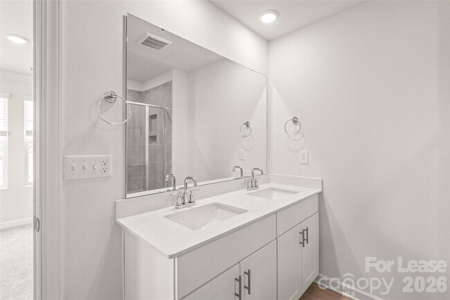 Building Photo - 7136 Bryce Ave