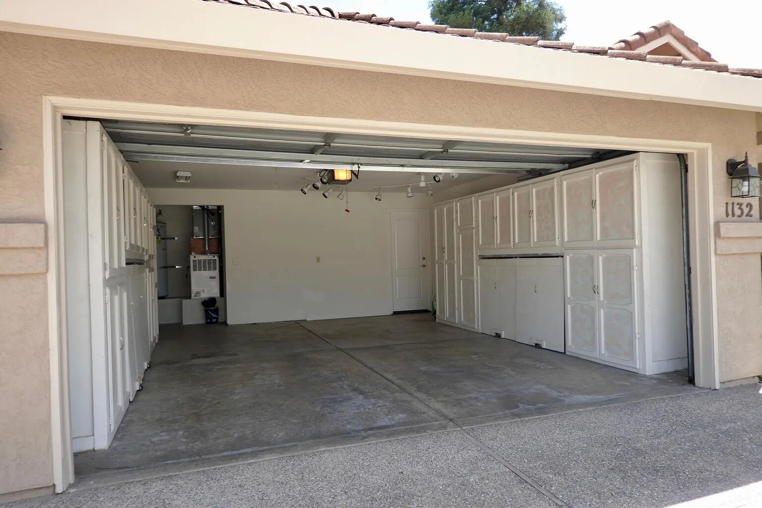 Building Photo - 1132 Acapulco Ct