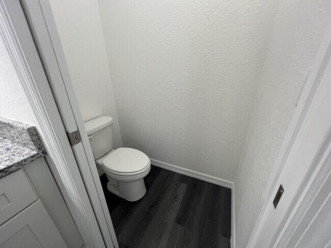 Building Photo - 69 Malauka Pass