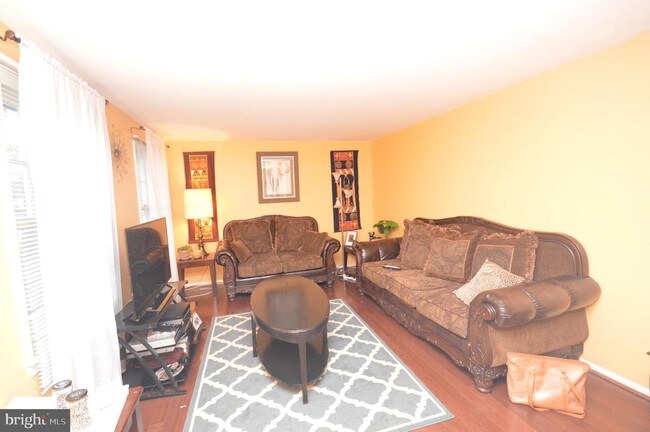 Building Photo - 14595 Woodland Ridge Dr