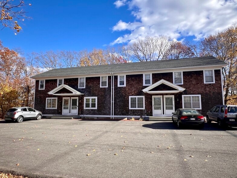 Primary Photo - 230 Beacon St