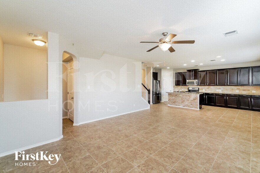 Building Photo - 10443 Bulwark Peak