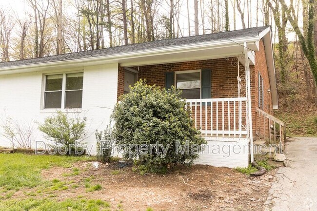 Building Photo - 3704 Fountain Ave