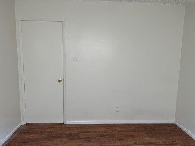 Building Photo - 4405 Elizabeth St