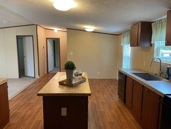 Building Photo - 3 Bedroom 2 Bathroom-Manufactured Home In Shallotte NC