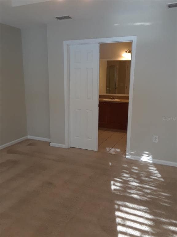 Building Photo - 2533 Old Kent Cir