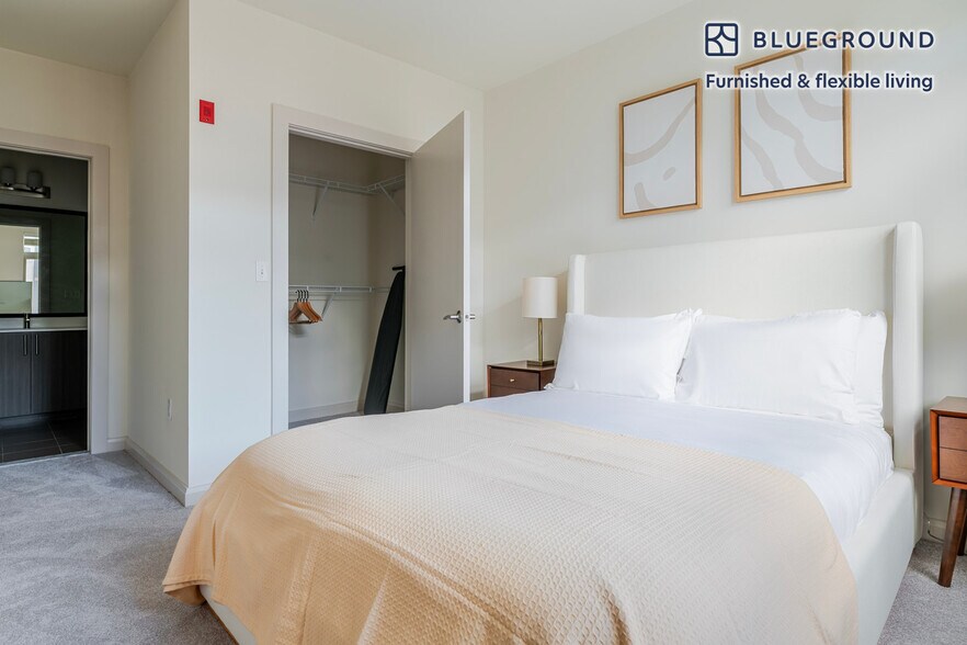 Building Photo - 36 River St