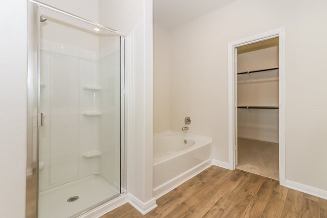 Building Photo - 409 Sunny Highlands Dr