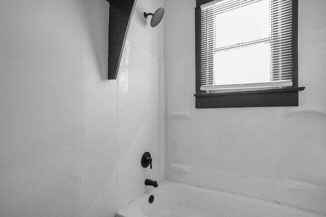 Building Photo - 51 E North St