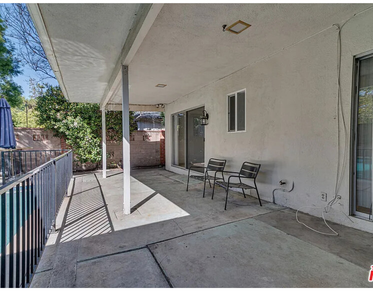 Building Photo - 4833 Alcove Ave