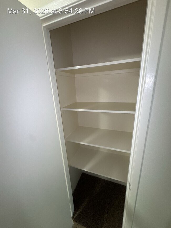 Building Photo - 4048