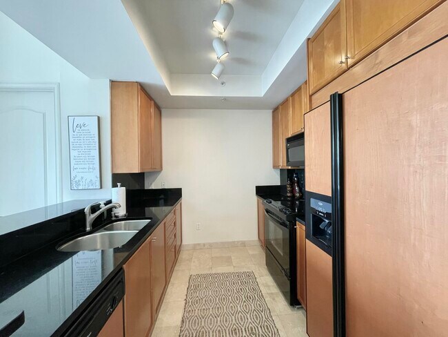 Building Photo - 99 SE Mizner Blvd