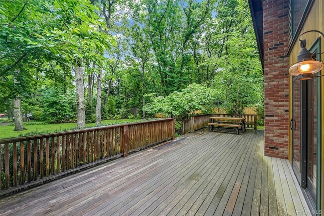 Building Photo - 150 Copeces Ln