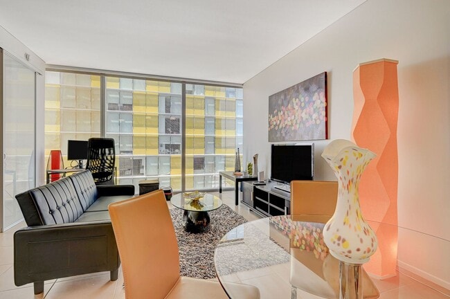 Building Photo - Veer Towers 2010E- Stunning Strip/City Views from this 1bd/1ba, Fully Furnished Residence