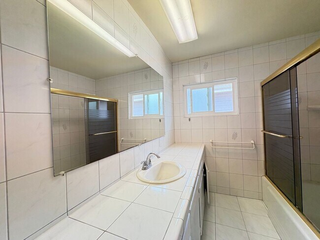 Building Photo - 5114 63rd St