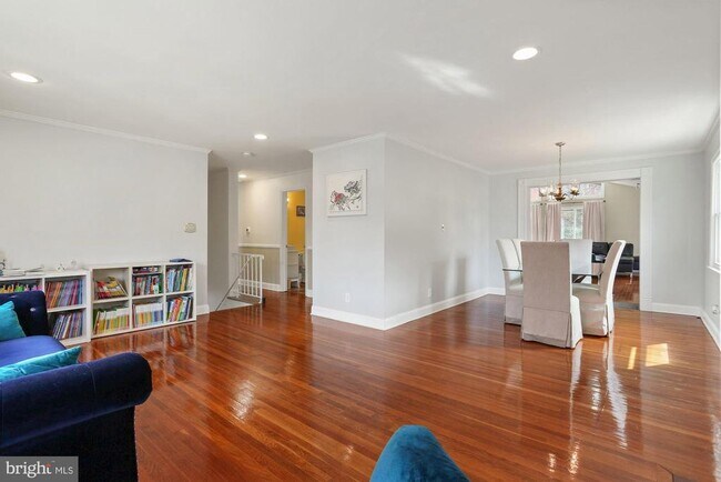 Building Photo - 7029 Old Dominion Dr