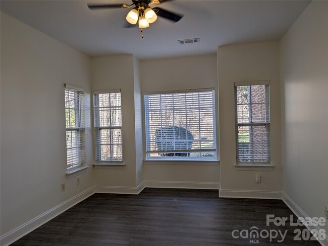 Building Photo - 2104 Sardony Ln