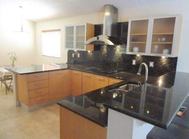 Building Photo - 160 NW 166th Ave