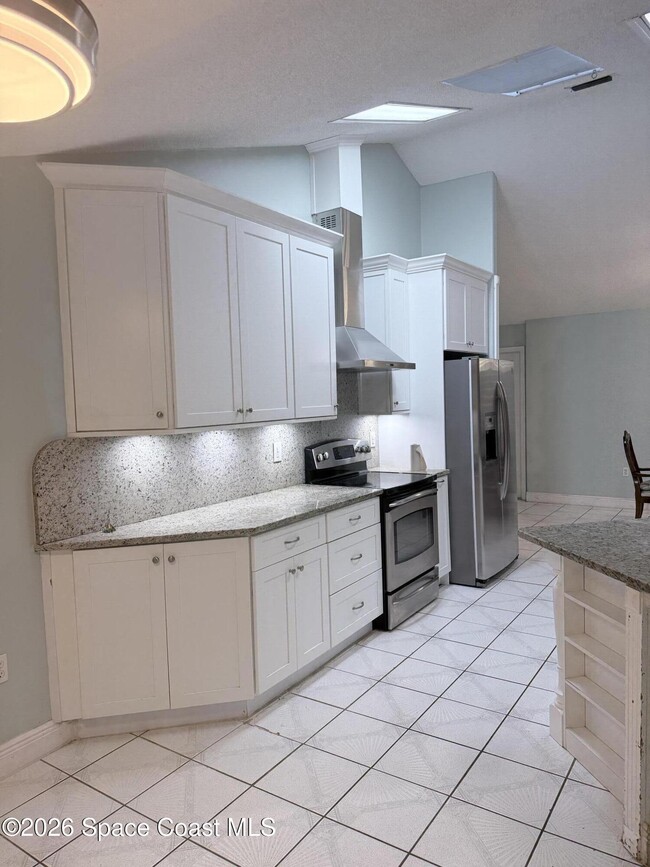 Building Photo - 1691 Norman St NE