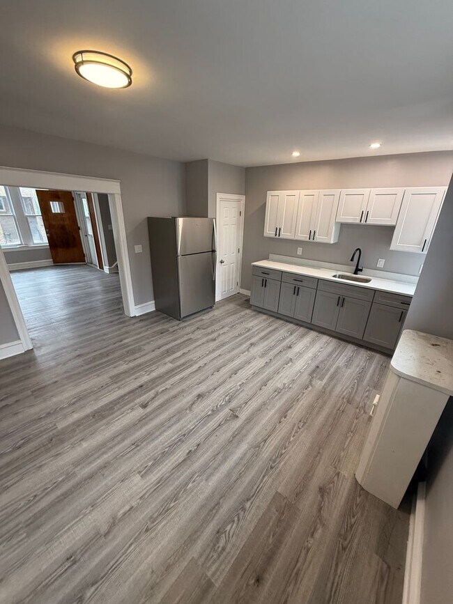 Building Photo - 3 bedroom rental in Olney Section of Philadelphia