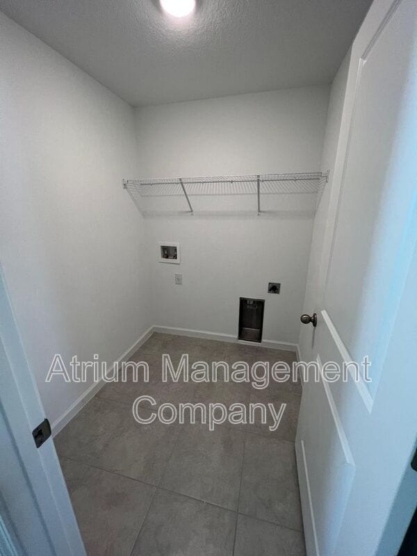 Building Photo - 3707 Eisel Wy