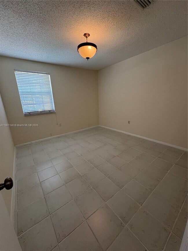 Building Photo - 13272 SW 114th Terrace