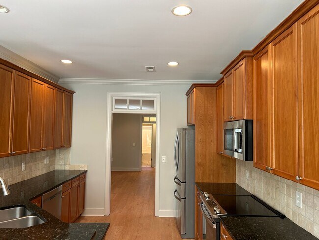 Building Photo - Oak Ridge at Plantation Landing | 4 Bedrooms, 3 Baths