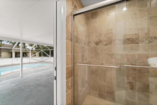 Building Photo - 1575 SW Fresno Rd