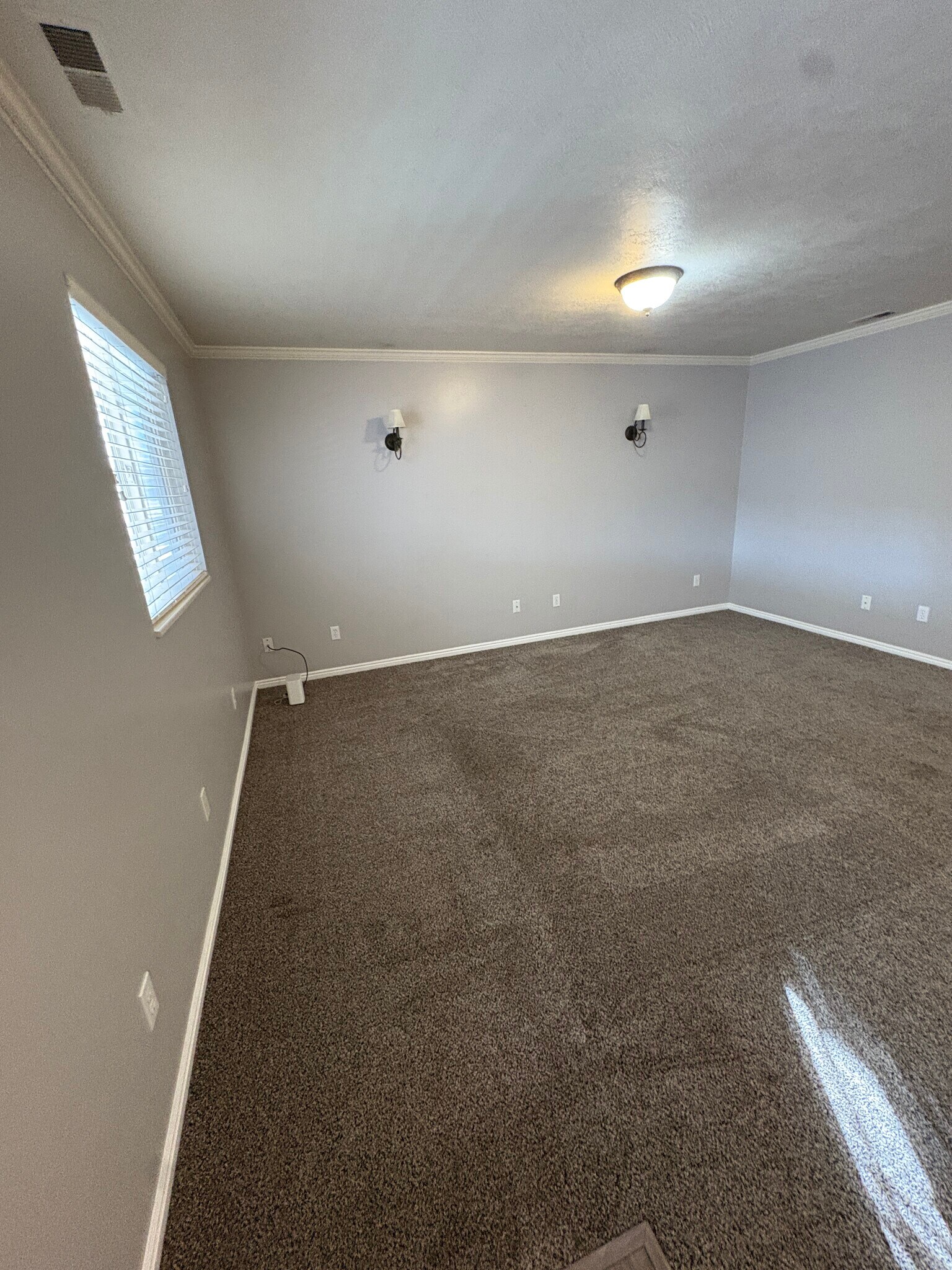 Family Room - 474 S 1300 E