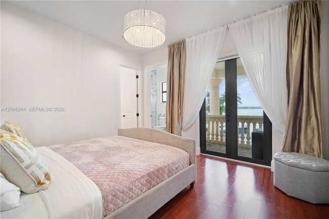 Building Photo - 3300 NE 171 St