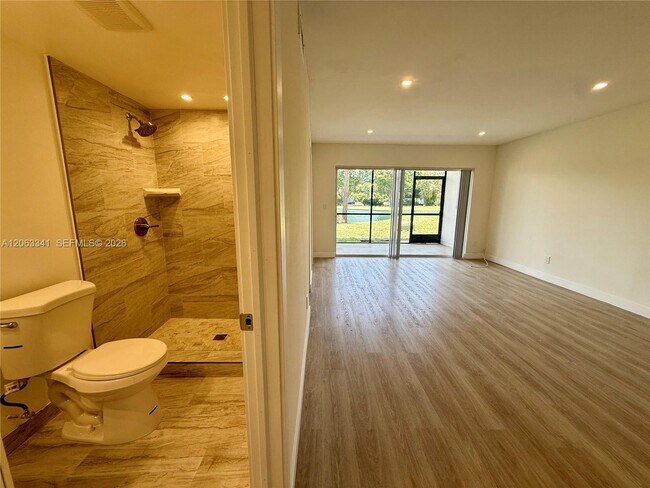 Building Photo - 400 Waterway Dr S