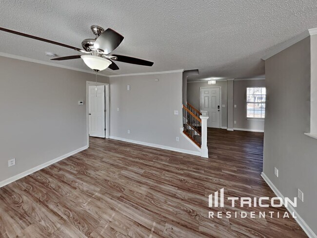 Building Photo - 242 Julian Pond Ln