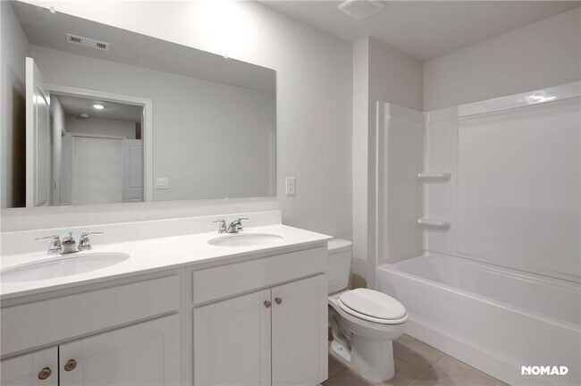 Building Photo - 3080 Greyton Dr