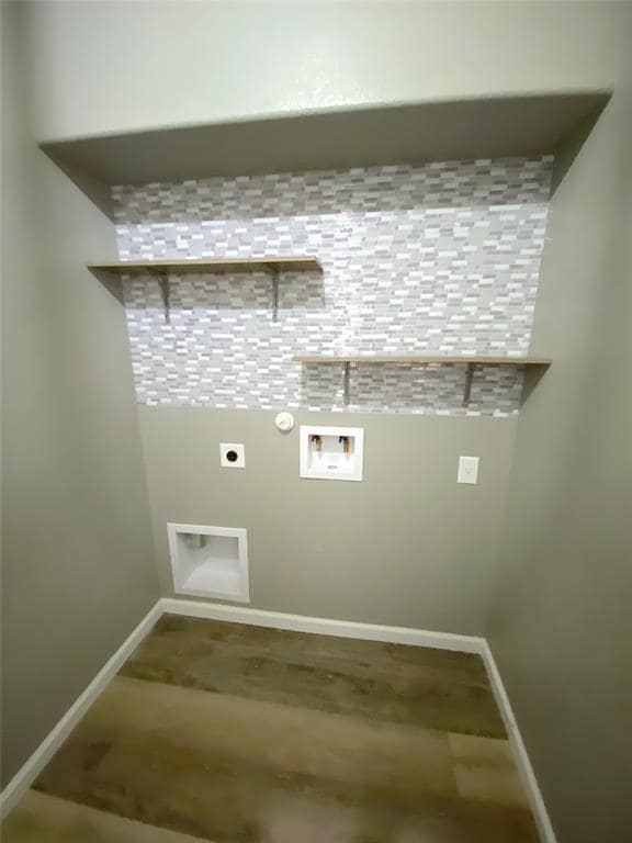 Building Photo - 122 Liard River Rd