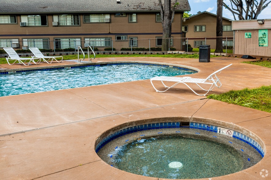 The Villas at Royal Kunia 94994 Eleu St Waipahu HI 96797 Apartment