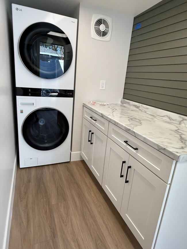 Building Photo - Brand New 1 Bedroom ADU in Downtown Fullerton
