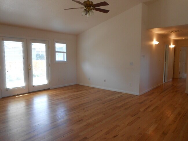 Building Photo - 62677 Hawkview Road