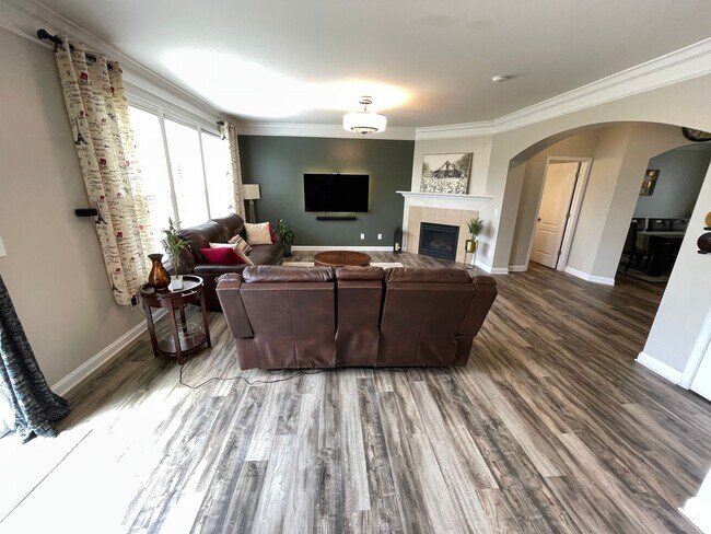Building Photo - East Jefferson County Home For Rent