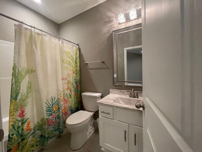 Building Photo - Condo available for lease on Deerfield Ridge - 2 bedroom, 2 bath