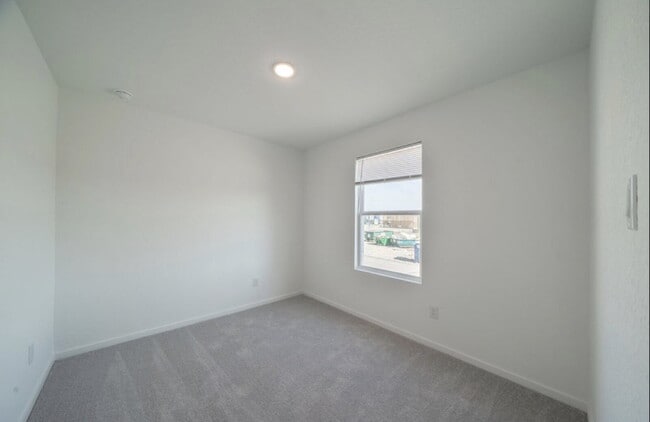 Building Photo - 11810 Spiderwort Rdg