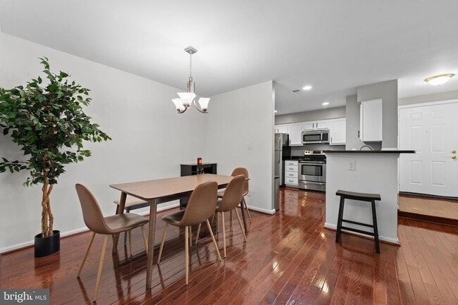 Building Photo - 7501 Ashby Ln