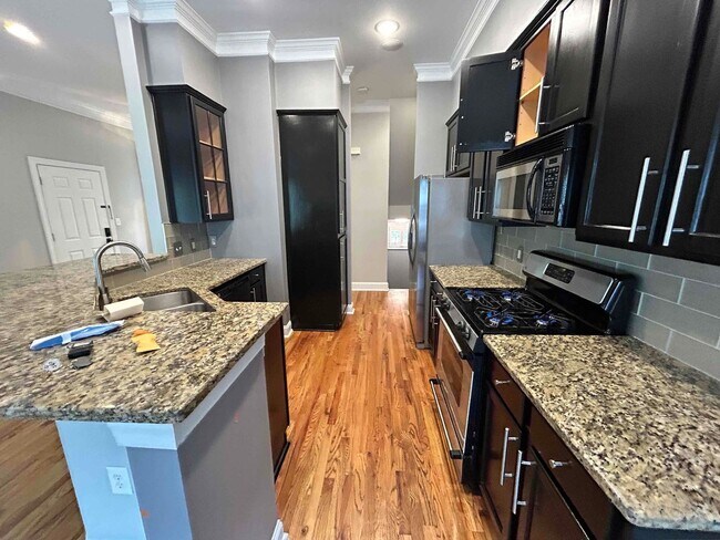 Building Photo - Elegant Intown Living in Carlyle Park – Beautiful 3BR/3.5BA Townhome
