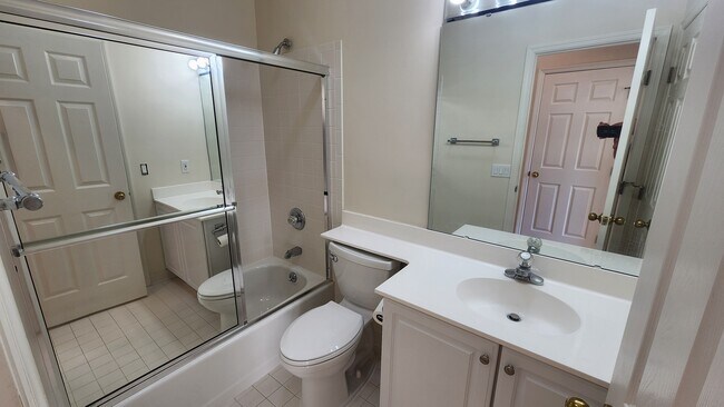 Building Photo - 9696 Carriage Run Ct