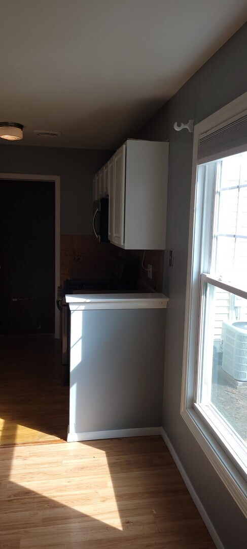 Building Photo - 307 Somerset Ln
