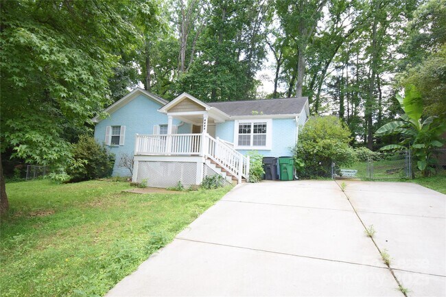 Primary Photo - 6628 Cool Water Ct