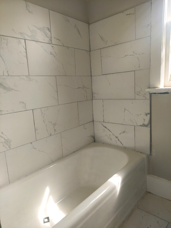 Building Photo - 1553 E McLemore Ave