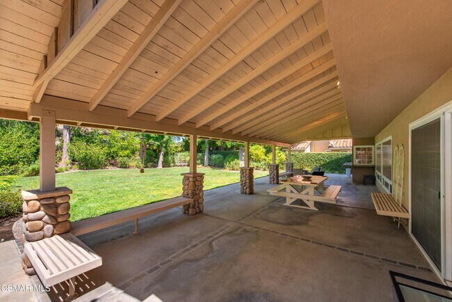 Building Photo - 31957 Doverwood Ct