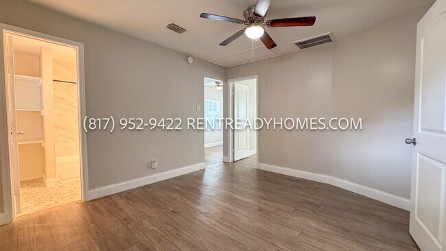 Building Photo - 1123 Sunnyside St