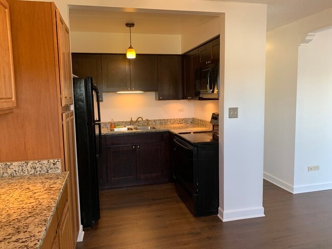 Building Photo - 7443 Washington St