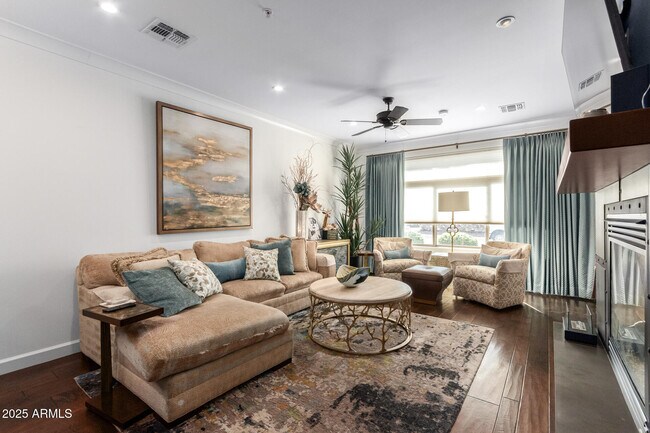 Building Photo - 4909 N Woodmere Fairway